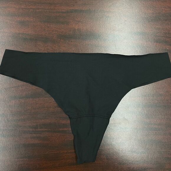 Gilly Hicks Sydney Black Thong Size Small - Picture 1 of 4